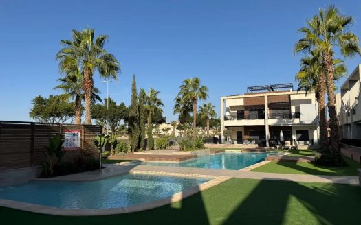 BUNGALOW for sale in El Raso