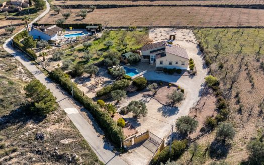 Finca Country Property for sale in La Zarza