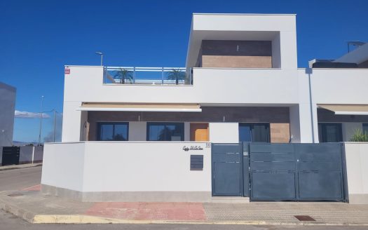 Townhouse for sale in Daya Vieja