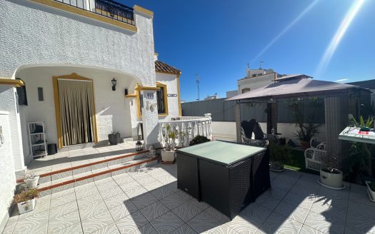 Townhouse for sale in Orihuela