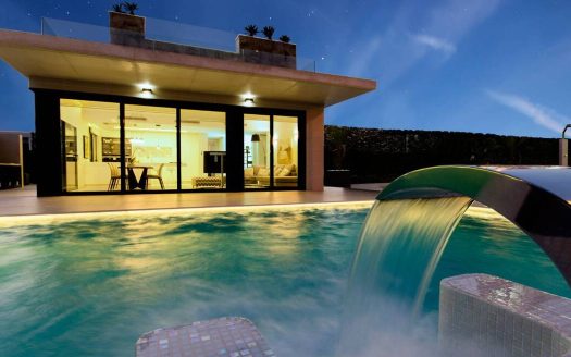 Villa for sale in Campoamor