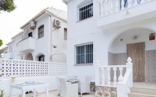 Townhouse for sale in Orihuela Costa