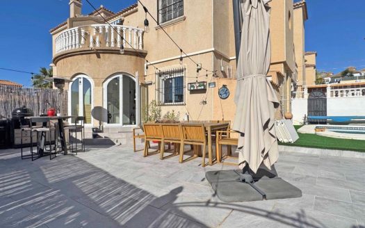 Townhouse for sale in Orihuela Costa