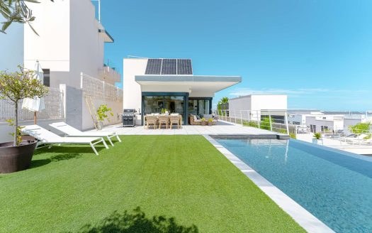 Villa for sale in San Miguel de Salinas