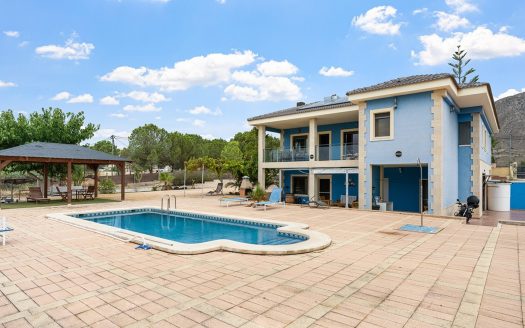 Villa for sale in Alicante