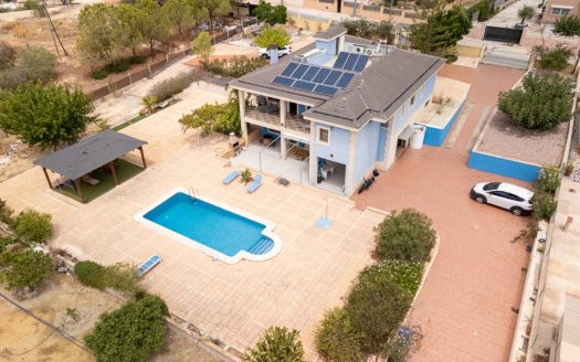 Villa for sale in Alicante