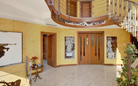 Villa for sale in Elche