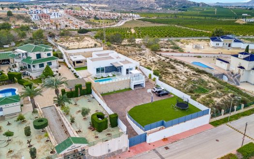 Villa for sale in Algorfa