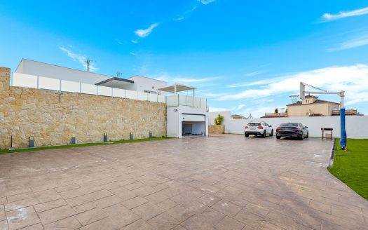 Villa for sale in Algorfa