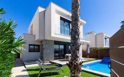 Villa for sale in Vistabella Golf