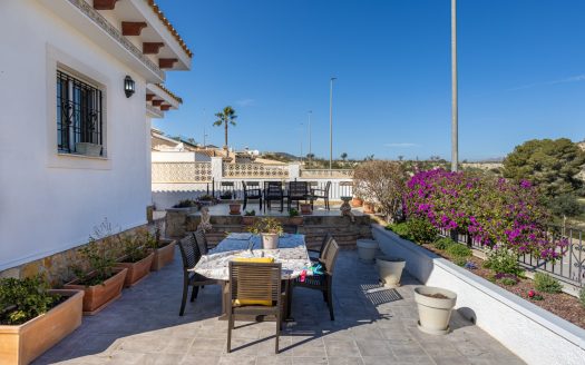 Detached Villa for sale in Bigastro