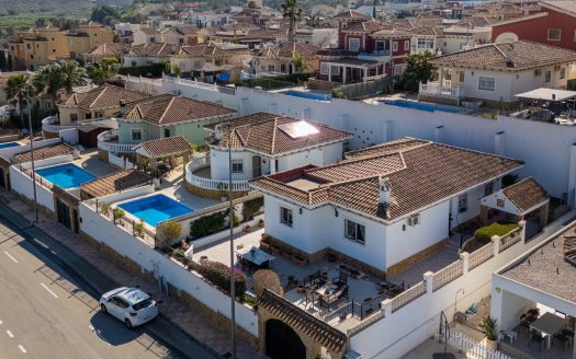 Detached Villa for sale in Bigastro