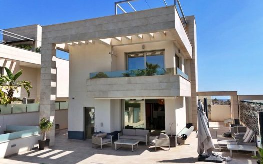 Villa for sale in Orihuela Costa