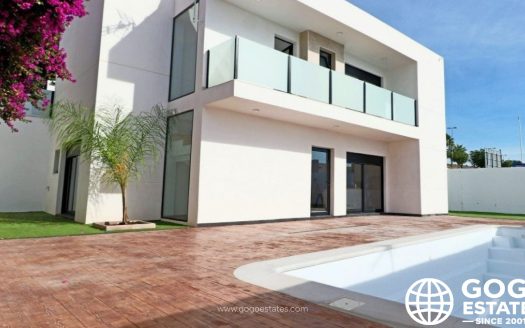 Villa for sale in Fortuna