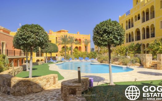 Apartment for sale in Desert Spring Golf