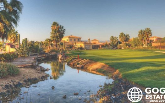 Villa for sale in Desert Spring Golf