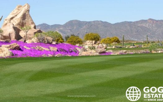 Villa for sale in Desert Spring Golf