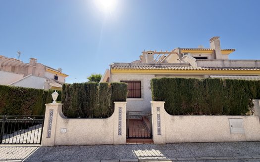 Bungalow for sale in Villamartin