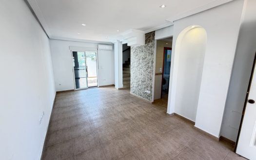 Townhouse for sale in Los Altos