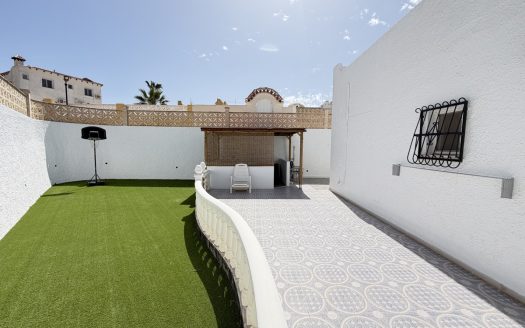 Bungalow for sale in Villamartin