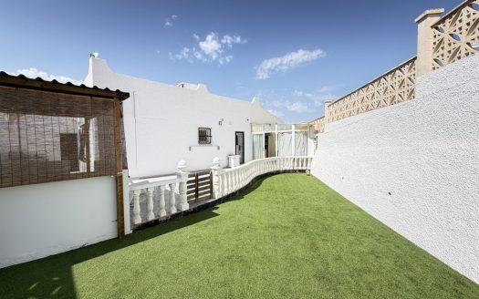 Bungalow for sale in Villamartin