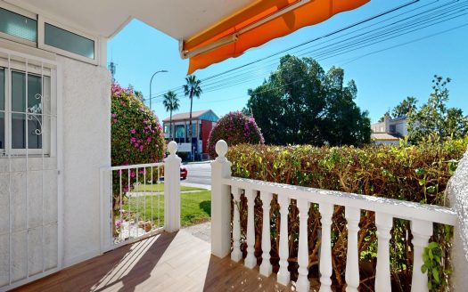 Bungalow for sale in Orihuela Costa