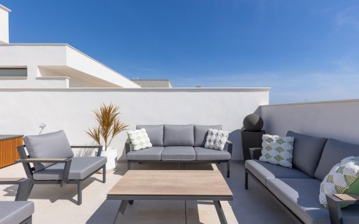 New Build Villas with Private Pool Near La Serena Golf in Los Alcazares