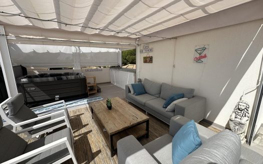 Penthouse for sale in Orihuela Costa