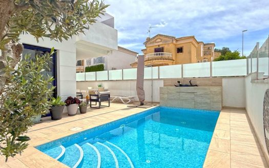 Detached Villa for sale in Orihuela Costa
