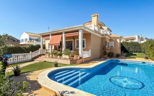 Detached Villa for sale in Torrevieja