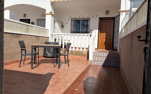 Town House for sale in Punta Prima