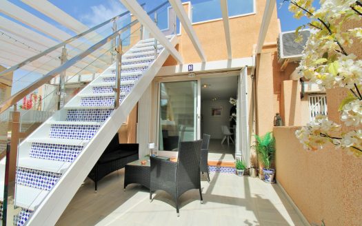 Bungalow for sale in Villamartin