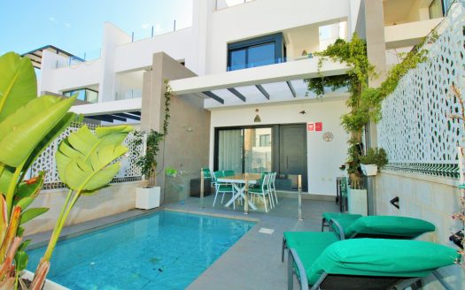 Townhouse for sale in Villamartin