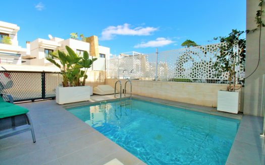 Townhouse for sale in Villamartin