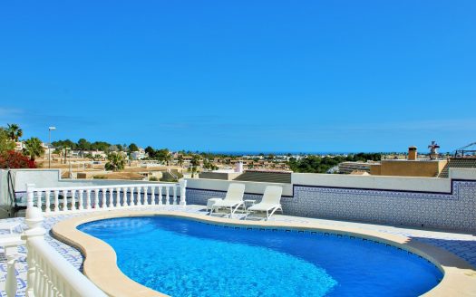 Villa for sale in Villamartin