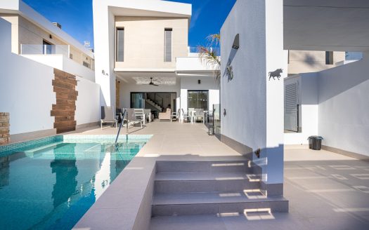 Detached Villa for sale in Dolores