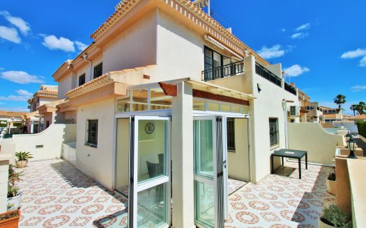 Townhouse for sale in Playa Flamenca