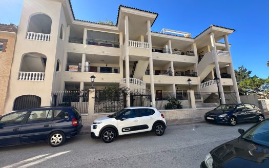 Apartment for sale in Jacarilla