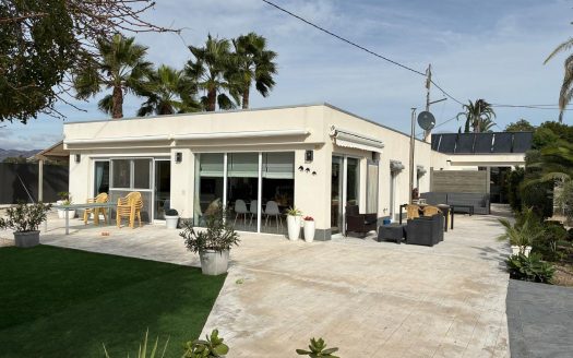 Detached Villa for sale in Crevillente