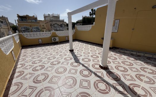 Bungalow for sale in San Miguel De Salinas
