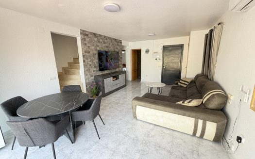 Villa for sale in Villamartin