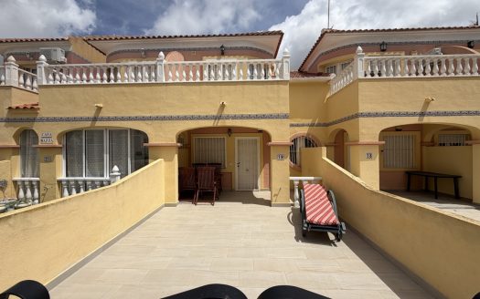 Townhouse for sale in Villamartin