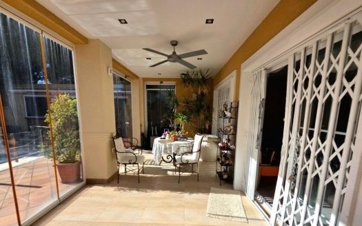 Villa for sale in Dehesa de campoamor