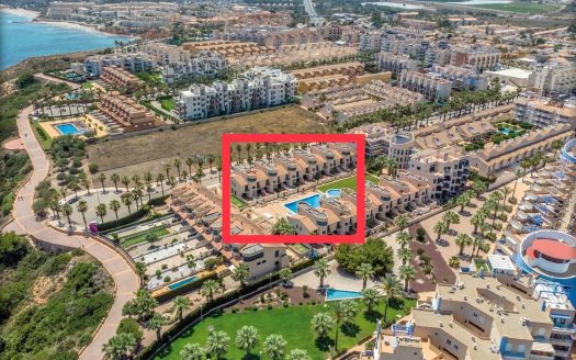 Terraced house for sale in Cabo Roig