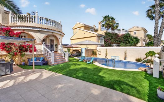 Villa for sale in Gran Alacant