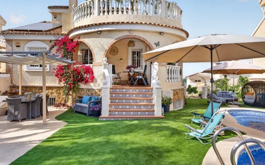 Villa for sale in Gran Alacant