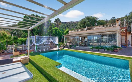 Villa for sale in Orihuela