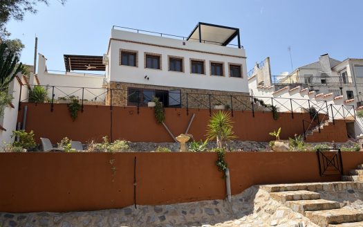 Villa for sale in Pinar de Campoverde
