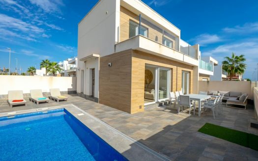 Villa for sale in Pilar de la Horadada