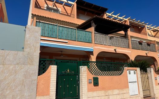Townhouse for sale in Jacarilla